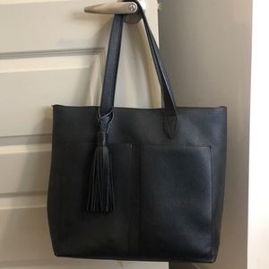 Steve Madden Lou Pocket Tote Bag